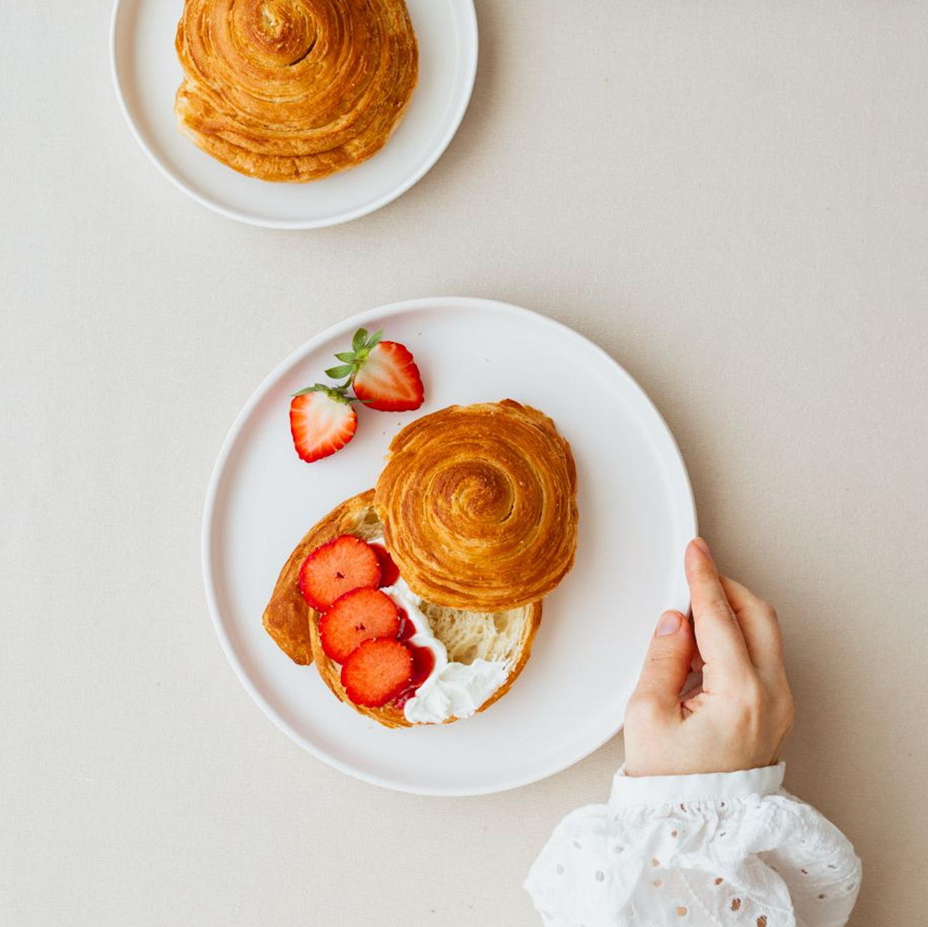 Butter Croissant Rolls (4 pack)